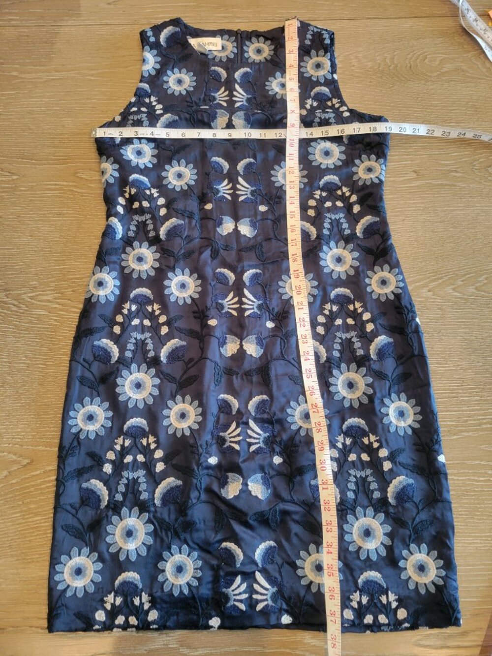 Sara Campbell Blue Embroidered Floral Bemberg Sheath Dress Made USA Sz 10 - Picture 7 of 7